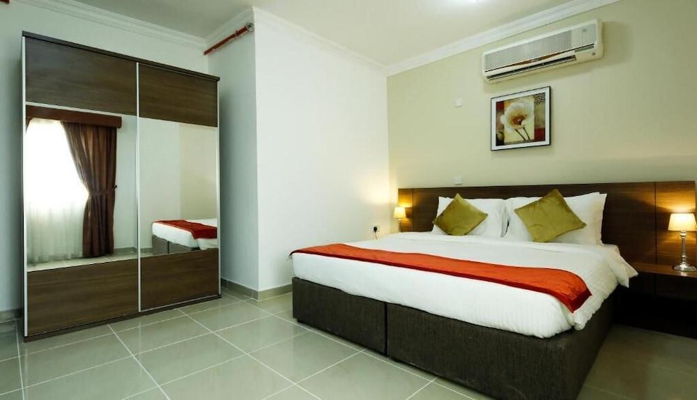 La Villa Inn Hotel Apartments Ντόχα Εξωτερικό φωτογραφία