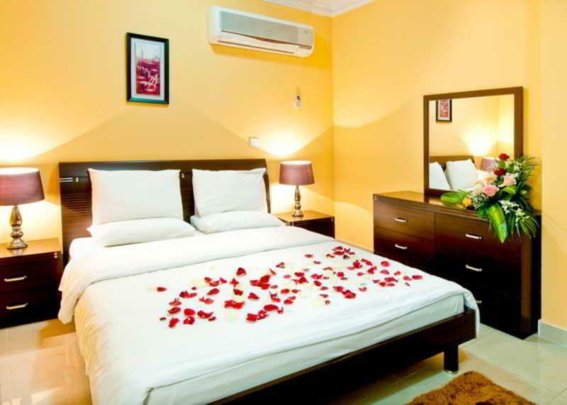 La Villa Inn Hotel Apartments Ντόχα Εξωτερικό φωτογραφία