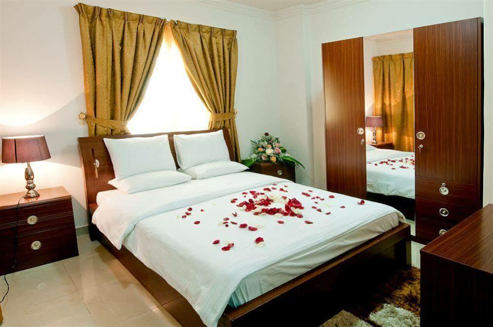La Villa Inn Hotel Apartments Ντόχα Εξωτερικό φωτογραφία