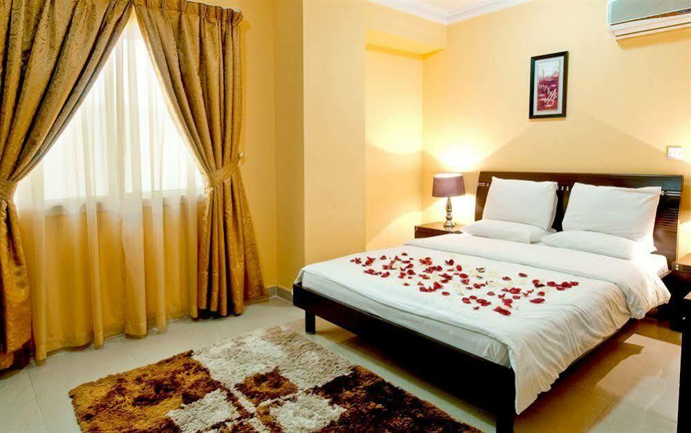 La Villa Inn Hotel Apartments Ντόχα Εξωτερικό φωτογραφία
